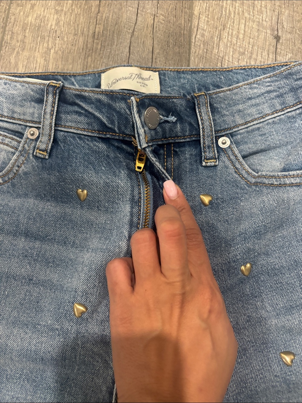 Universal Thread Light Blue Straight Leg Jeans with Gold Heart Studs - Picture 3 of 4